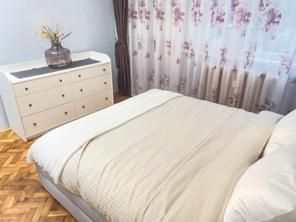 Oradea Comfort Corner Kültér fotó